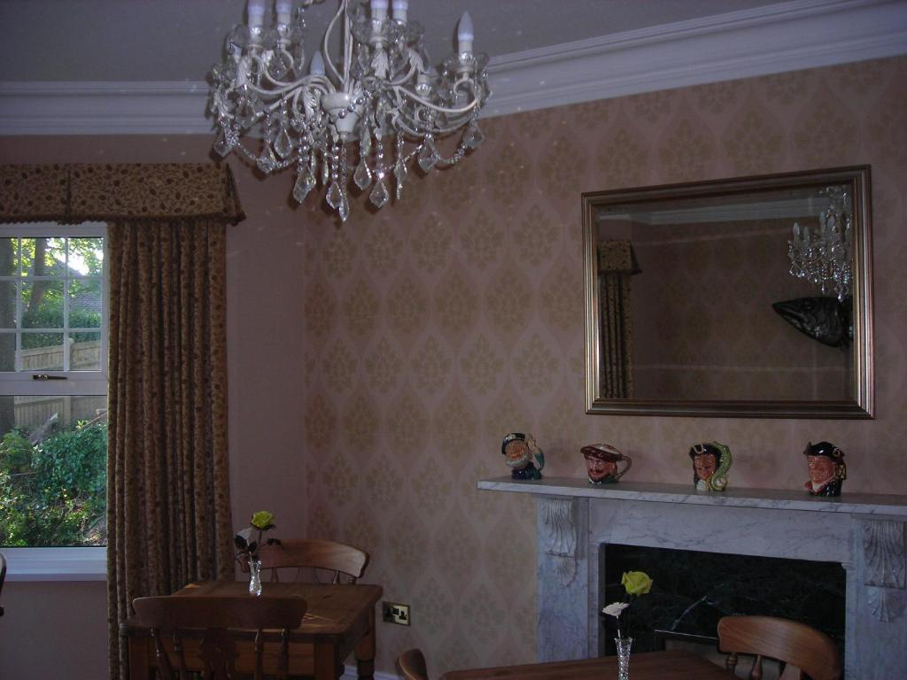 Number 97 Hotel Хейстингс Екстериор снимка