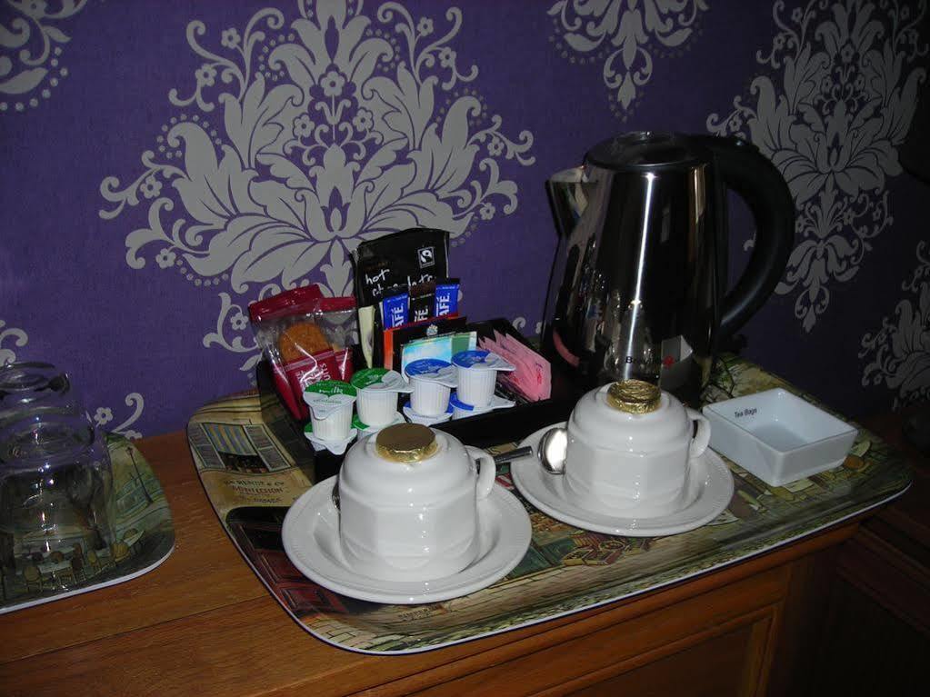 Number 97 Hotel Хейстингс Екстериор снимка